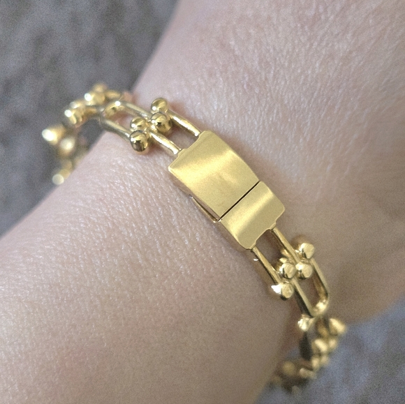 Hardware Bangle - Picture 2 of 3